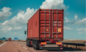 Ubezpieczenie dla firm transportowych przewożących towary niebezpieczne